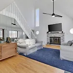 Cozy Poconos Mountain House With 3 Bedrooms